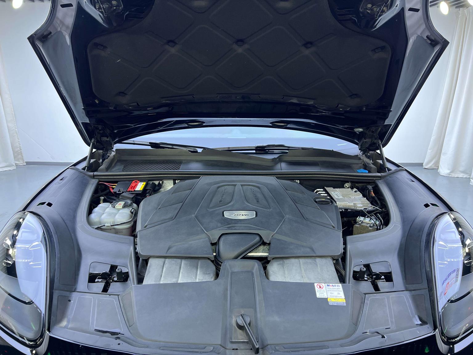 Porsche Cayenne 2019 Cayenne 3.0T