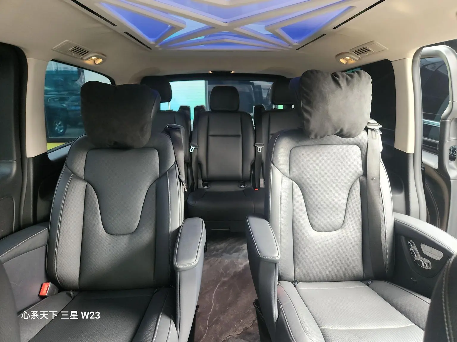 Mercedes-Benz 2023 2.0T Business 7 seat