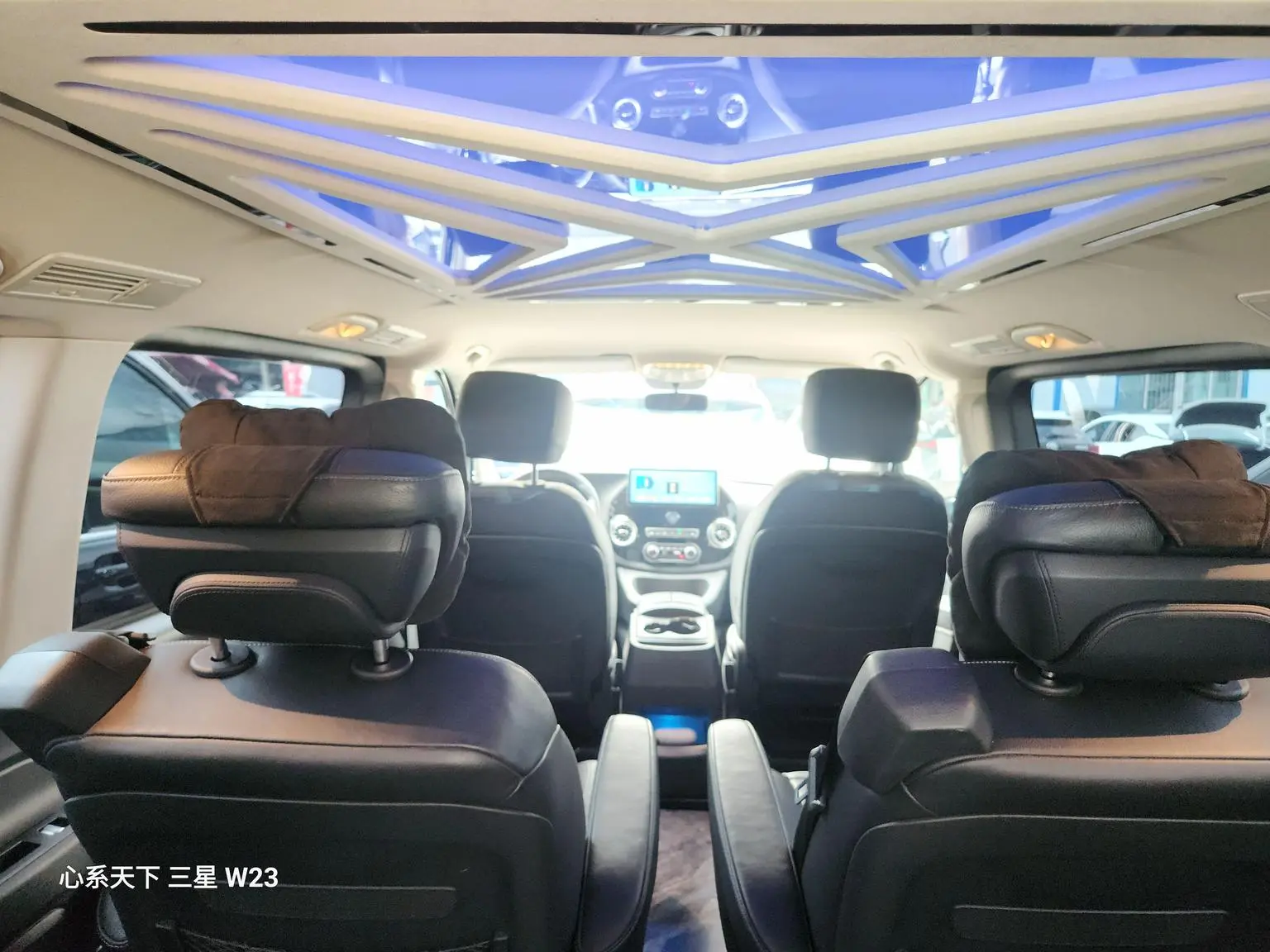 Mercedes-Benz 2023 2.0T Business 7 seat