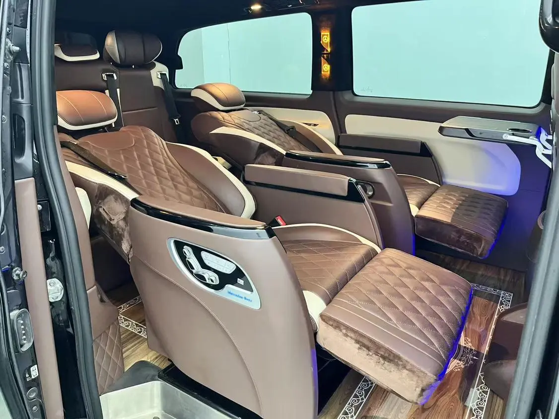 Mercedes-Benz 2021 2.0T Elite 7 seat