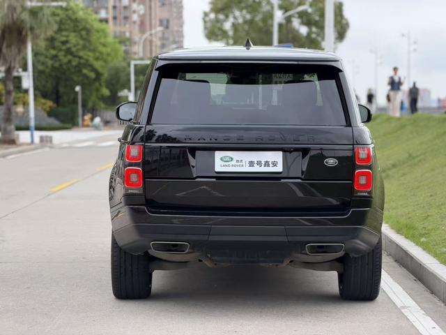 Land Rover Range Rover 2019 3.0 V6 SC handed down from generation to generation