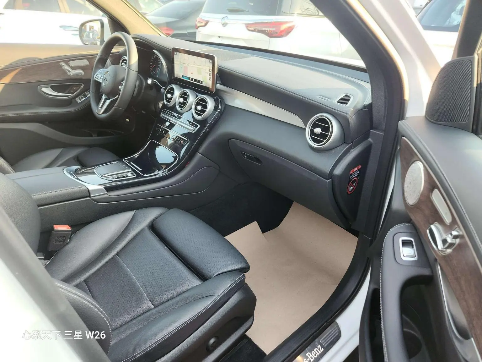 Mercedes-Benz GLC 2022 Facelift GLC 260 L 4MATIC Dynamic