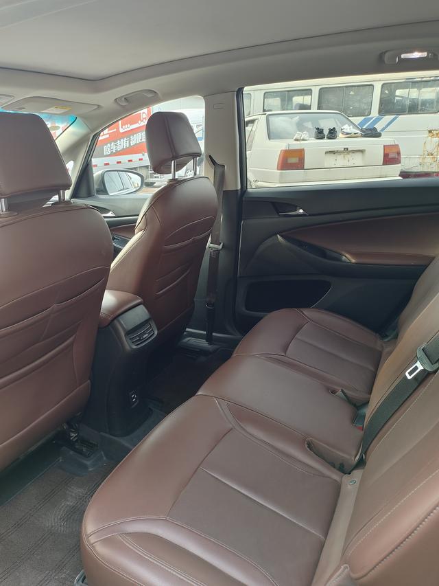 Buick GL6 2019 18T 5 seat Connected Luxury China V