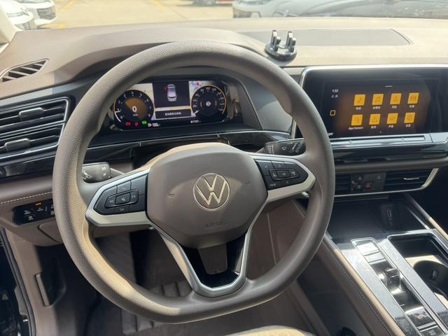 Volkswagen Viloran 2024 330TSI Business