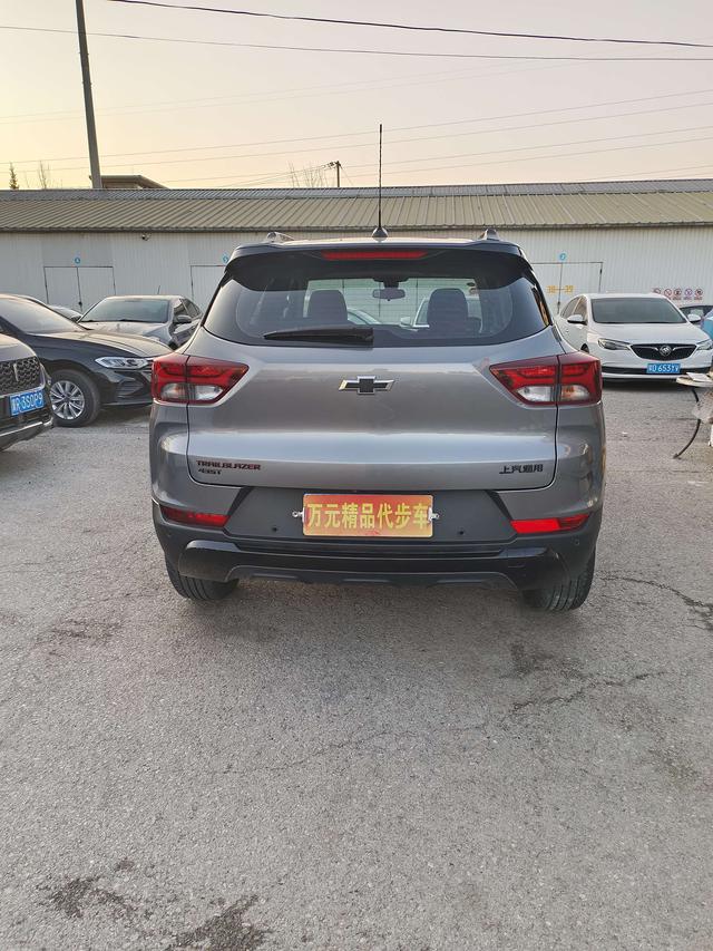 Chevrolet Trailblazer 2019 435T Redline CVT 2WD Chi Sharp China VI