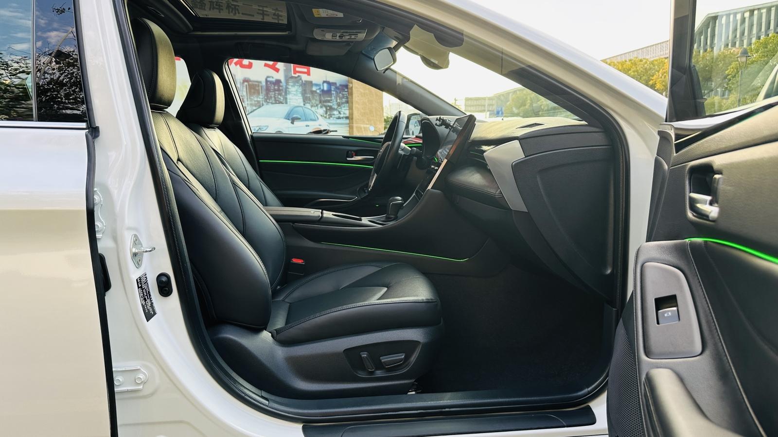 Toyota Avalon 2023 2.5L Auto Luxury