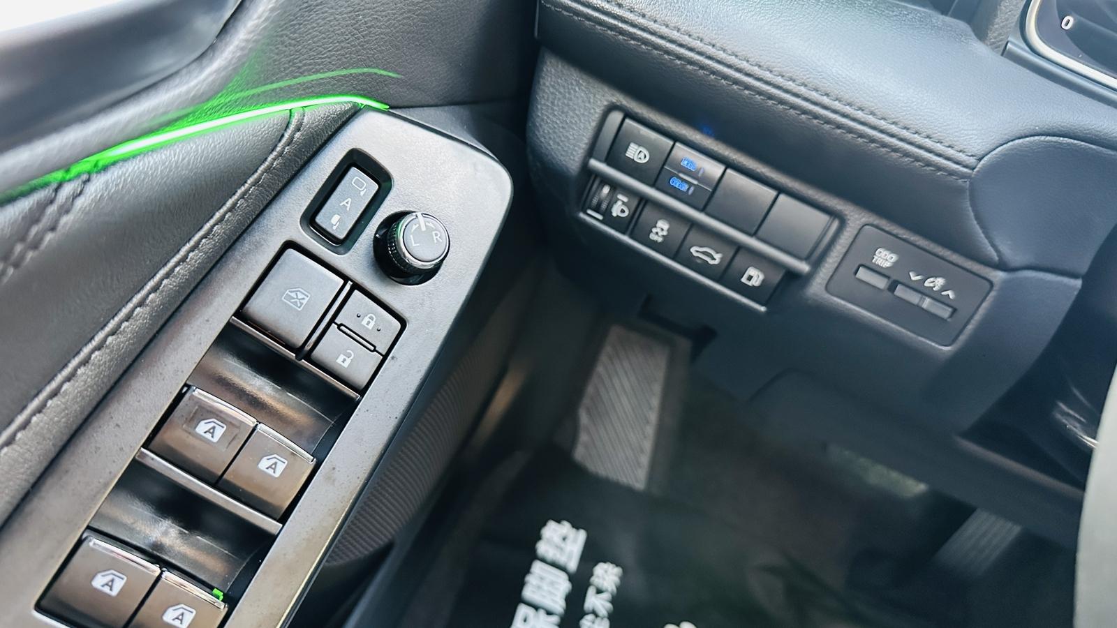 Toyota Avalon 2023 2.5L Auto Luxury