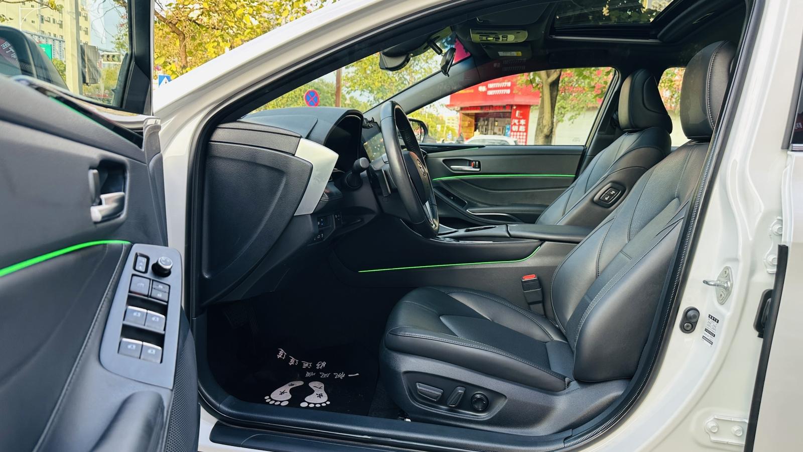 Toyota Avalon 2023 2.5L Auto Luxury