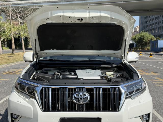 Toyota Prado 2018 3.5L Auto TX-L NAVI Rear spare tire