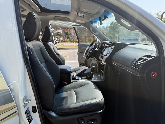 Toyota Prado 2018 3.5L Auto TX-L NAVI Rear spare tire