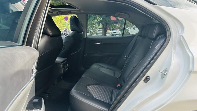 Toyota Camry 2022 2.0S Knight