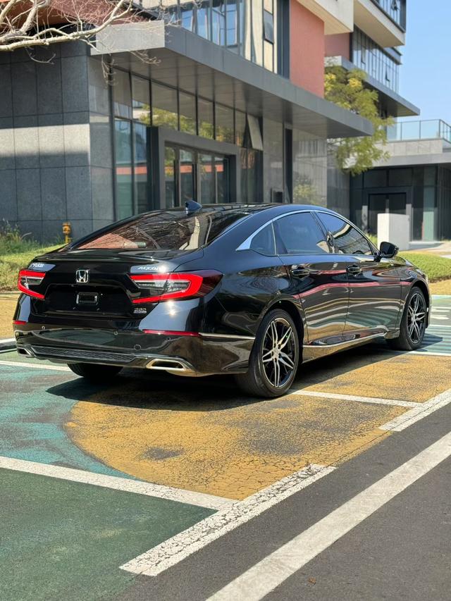 Honda Accord 2022 260TURBO fantasy night Premium