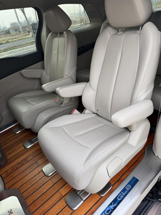 Buick GL8 2018 28T Luxury China VI