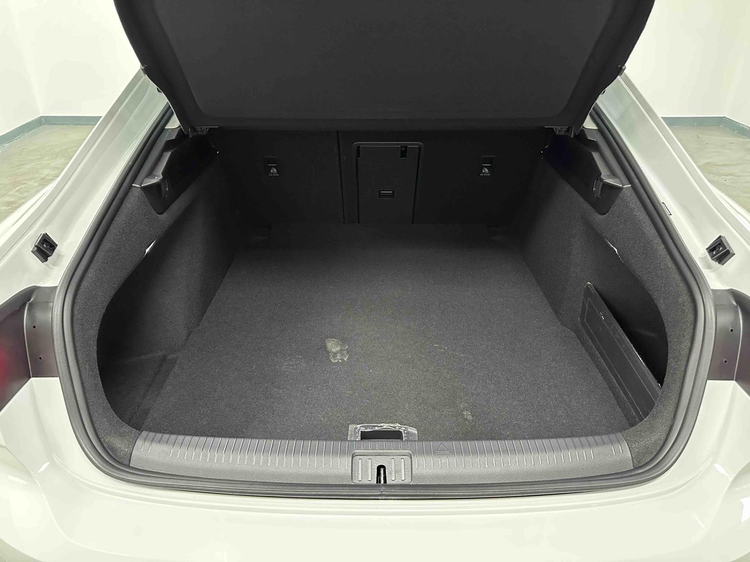 Volkswagen CC 2025 380TSI