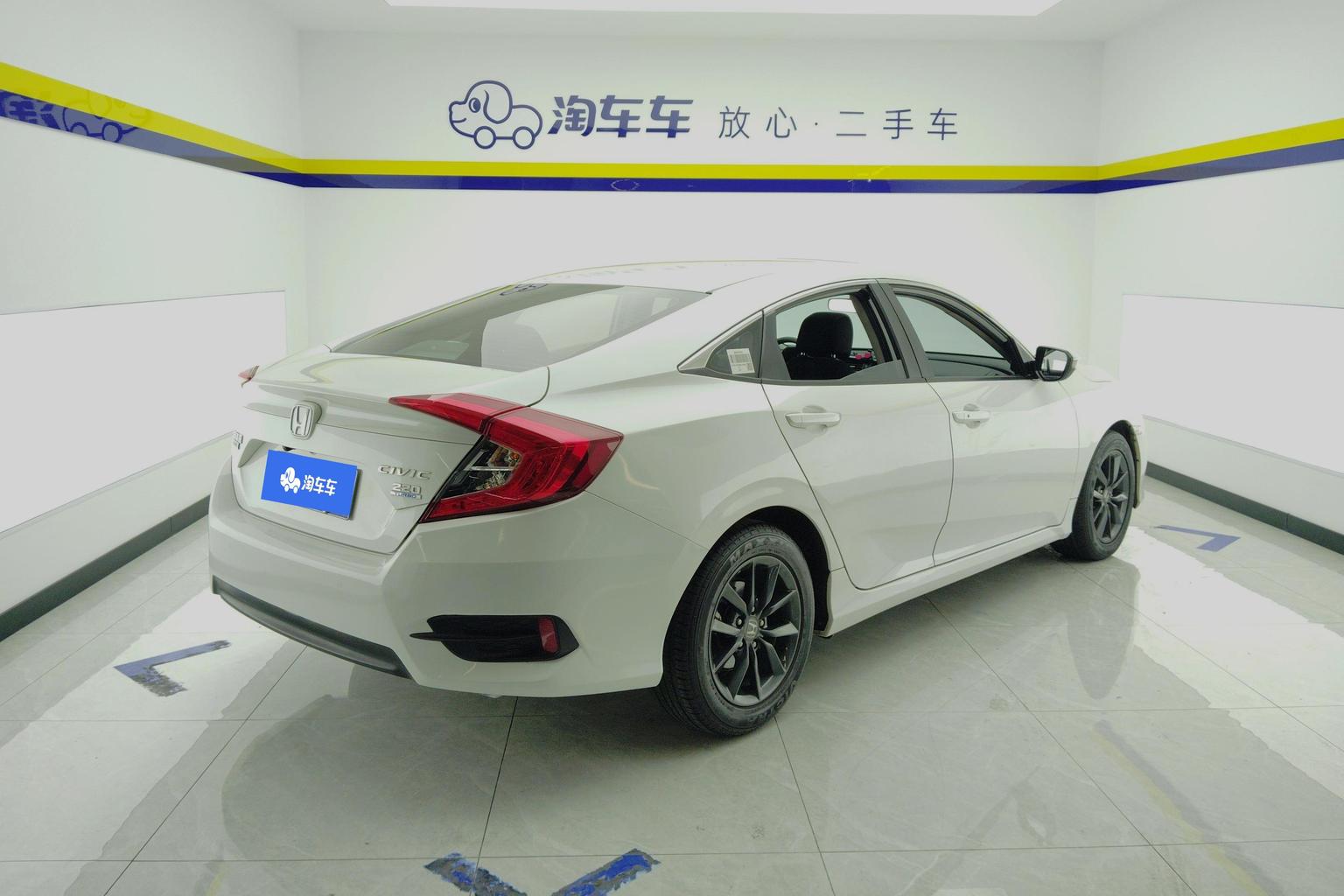 Honda Civic 2019 220TURBO CVT Dynamic Dynamic China VI