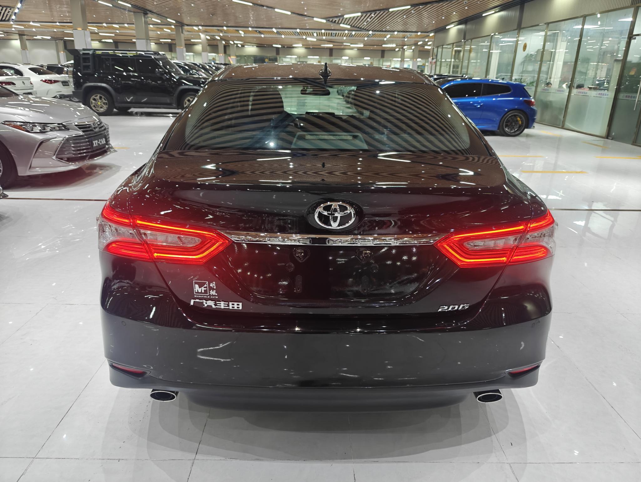 Toyota Camry 2021 2.0G Luxury