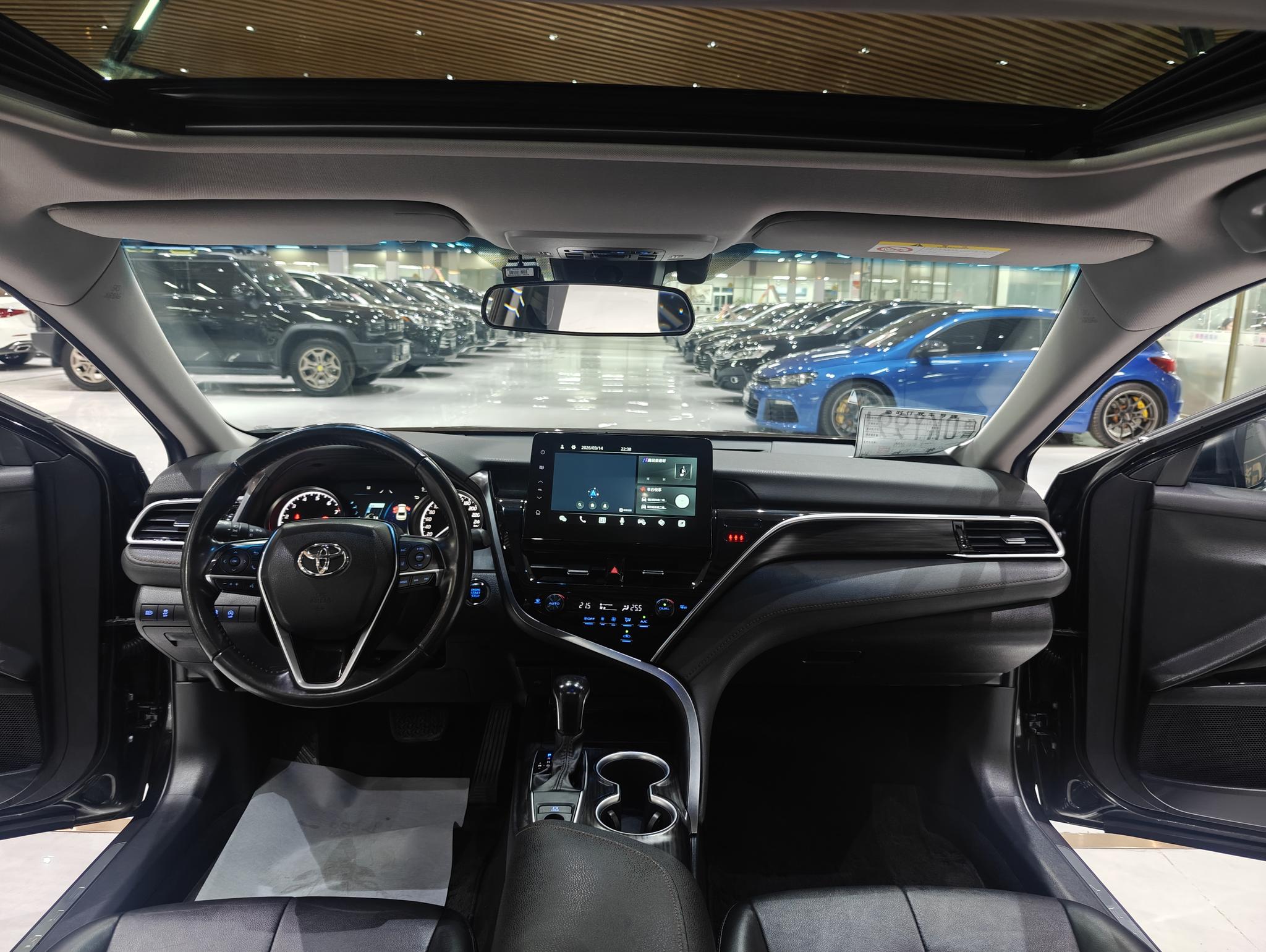 Toyota Camry 2021 2.0G Luxury