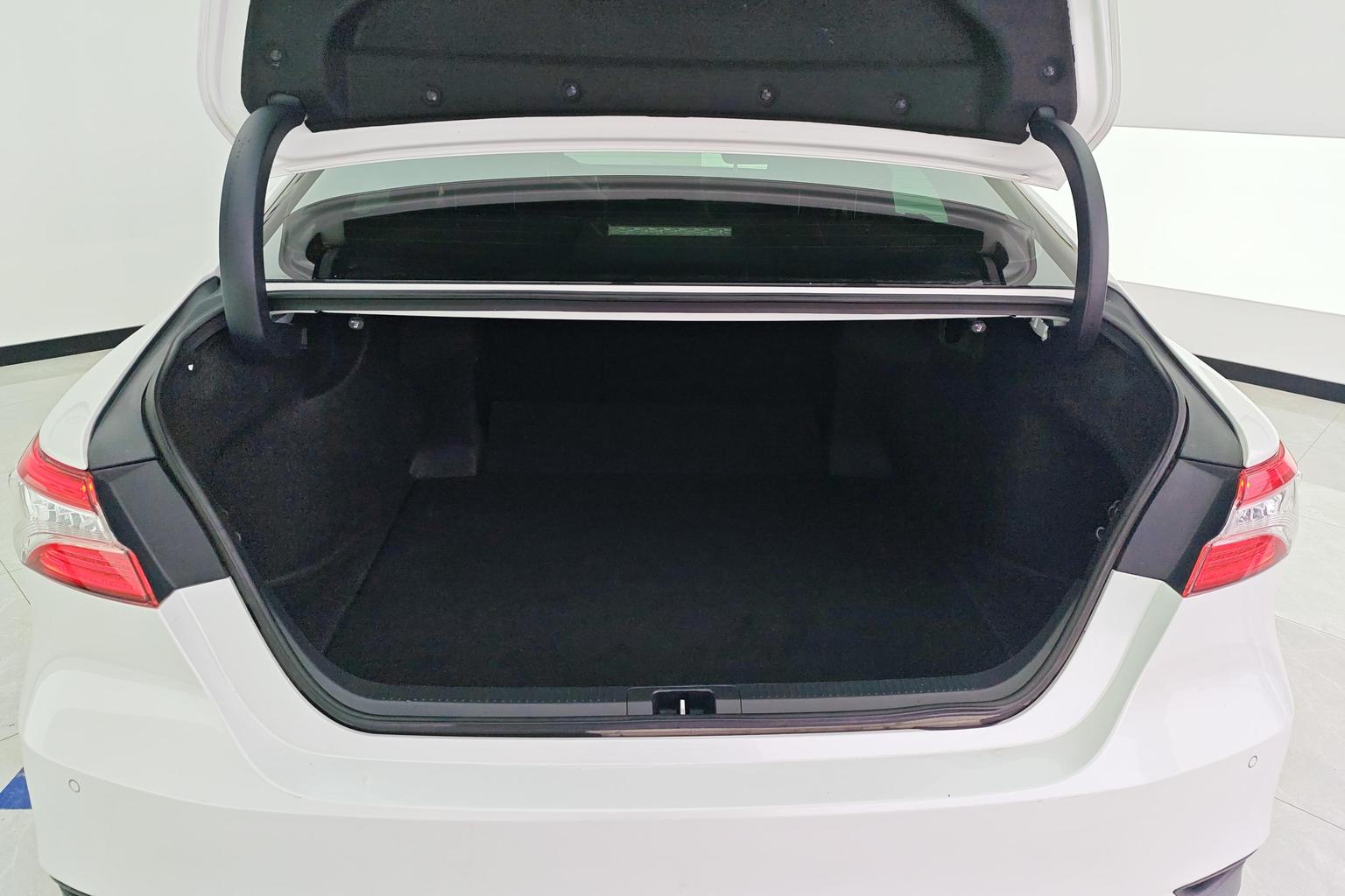 Toyota Camry 2019 Facelift 2.0G Luxury