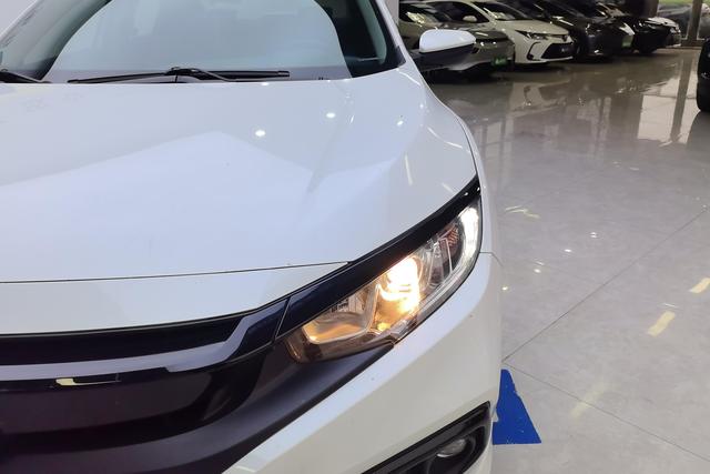 Honda Civic 2019 220TURBO CVT Dynamic Dynamic China VI