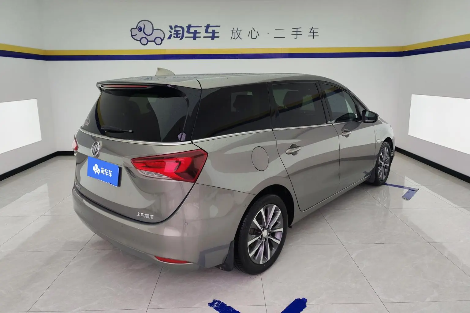 Buick GL6 2019 18T 6 seat Connected Premium China V