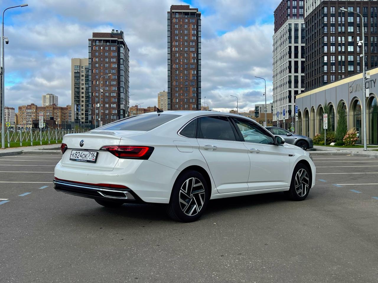 Volkswagen Jetta (Sagitar)