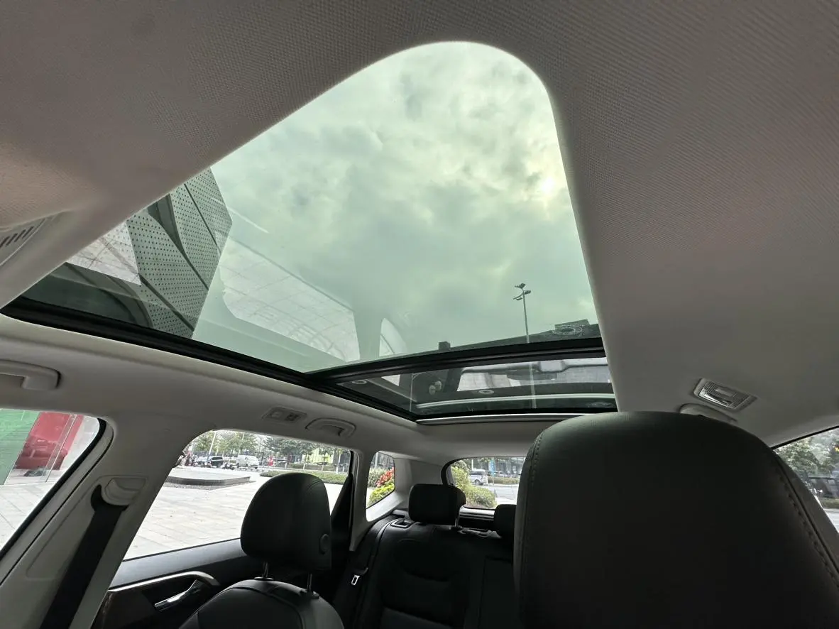 Volkswagen Tharu 2021 330TSI 4WD Luxury PLUS
