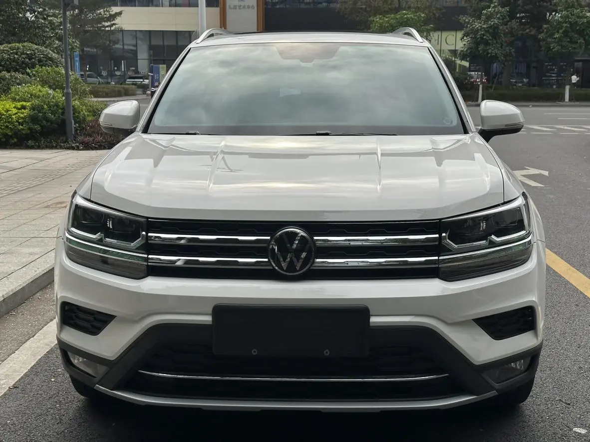 Volkswagen Tharu 2021 330TSI 4WD Luxury PLUS