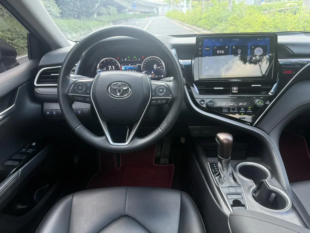 Toyota Camry 2023 2.5G Luxury