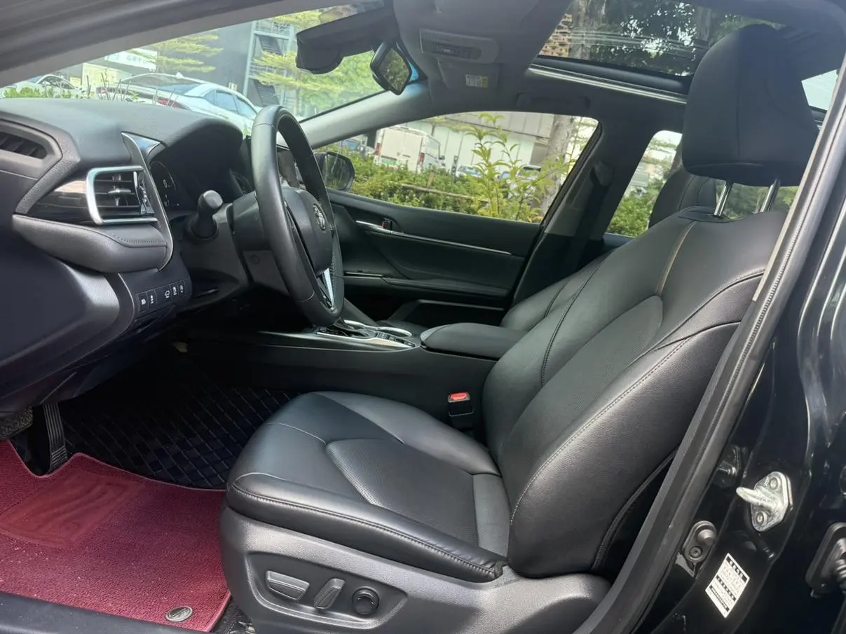 Toyota Camry 2023 2.5G Luxury