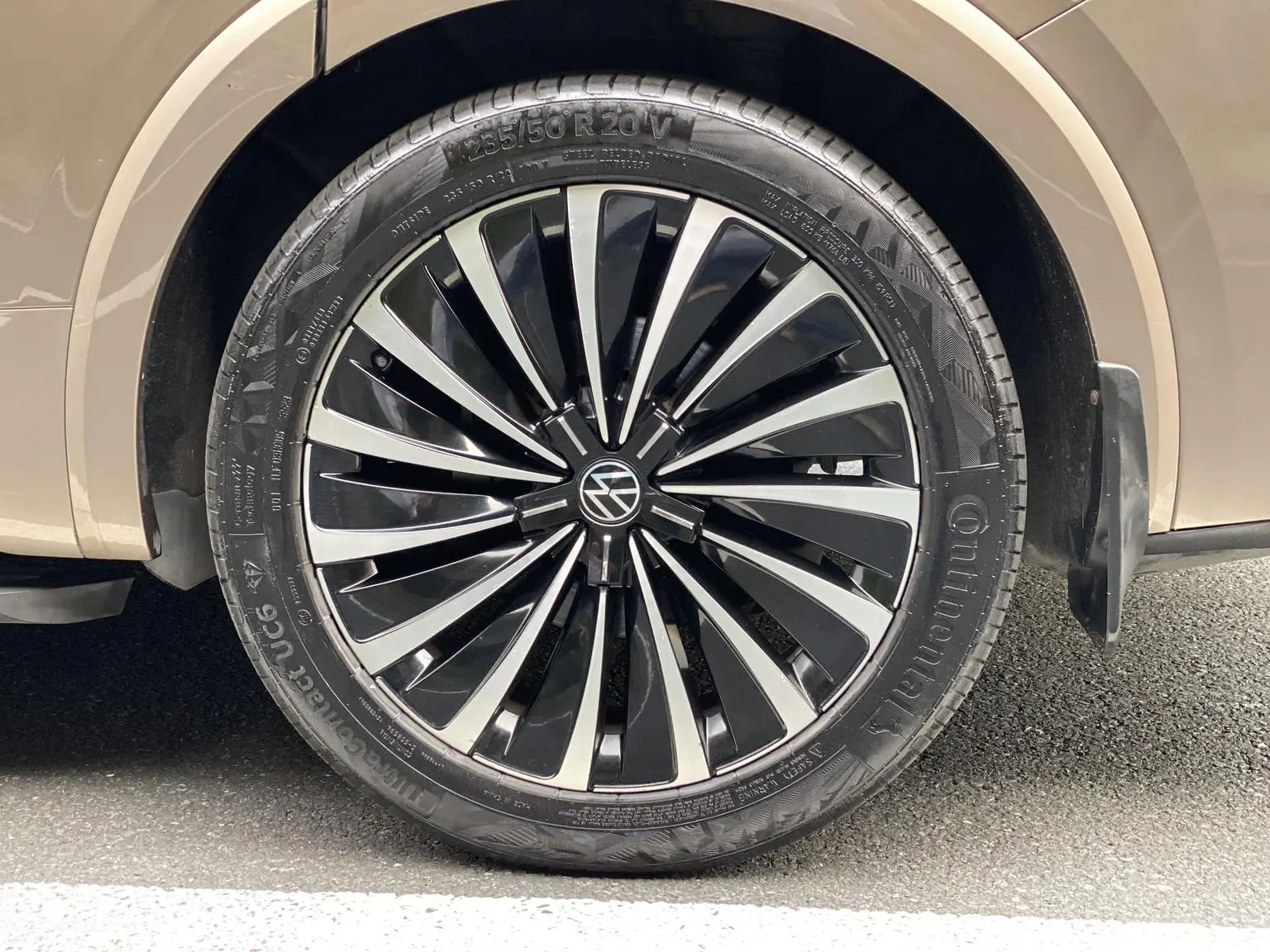 Volkswagen Viloran 2020 380TSI Flagship