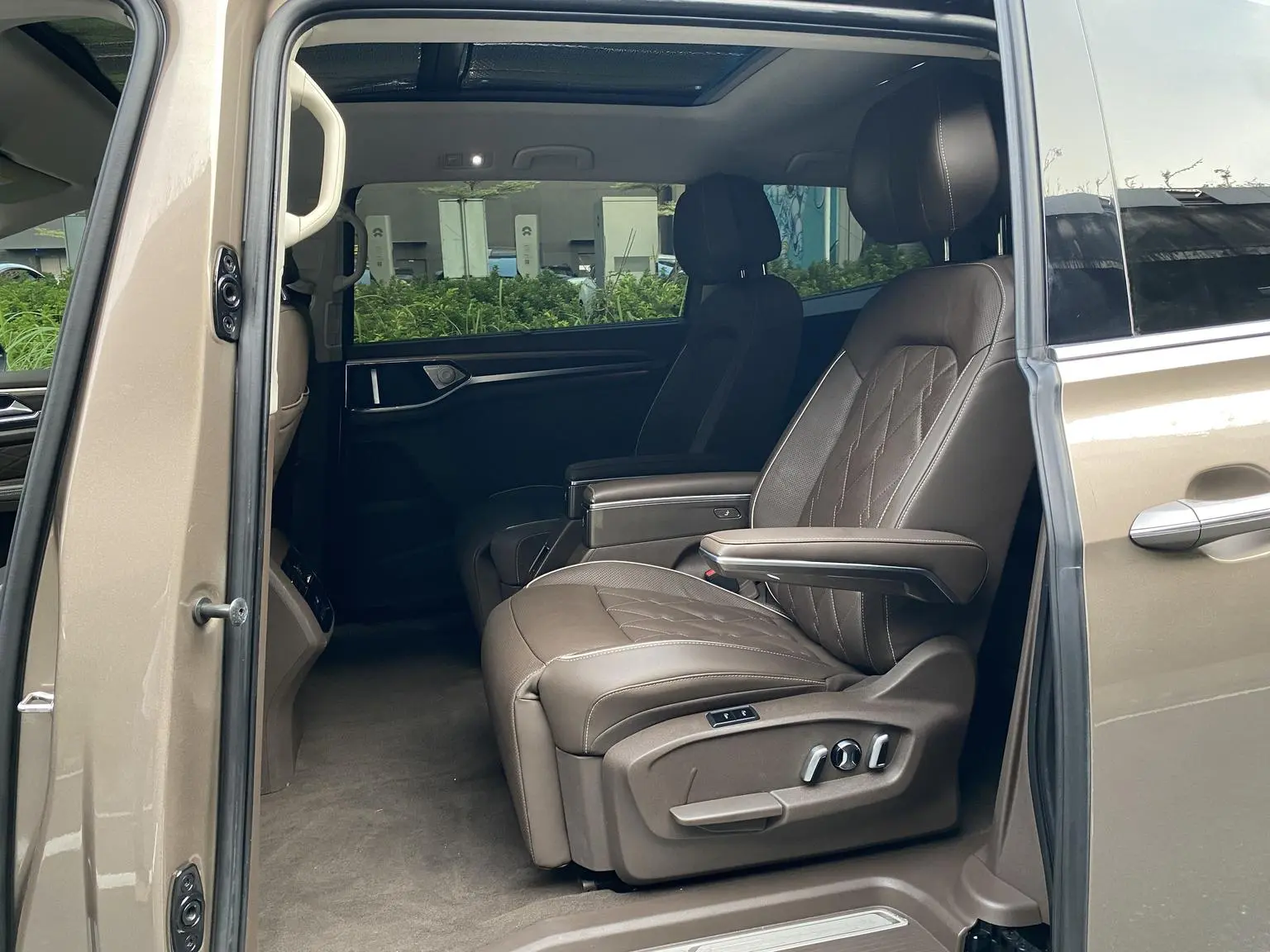 Volkswagen Viloran 2020 380TSI Flagship