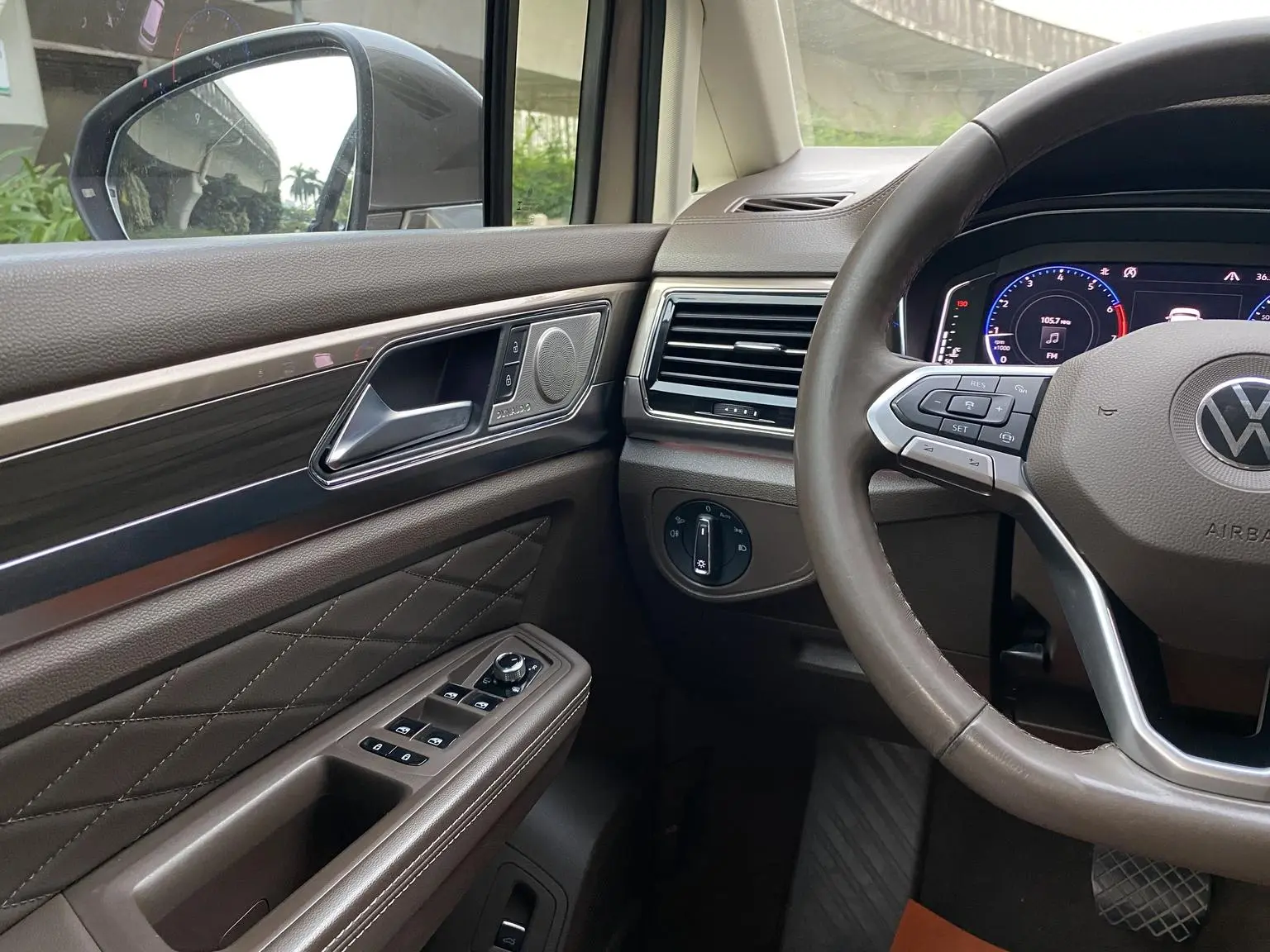 Volkswagen Viloran 2020 380TSI Flagship