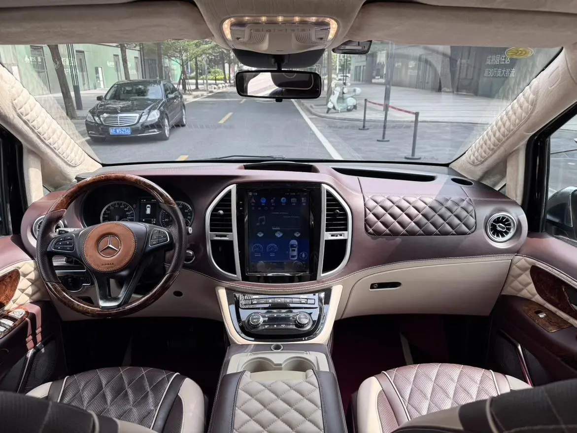 Mercedes-Benz 2020 2.0T Business 7 seat