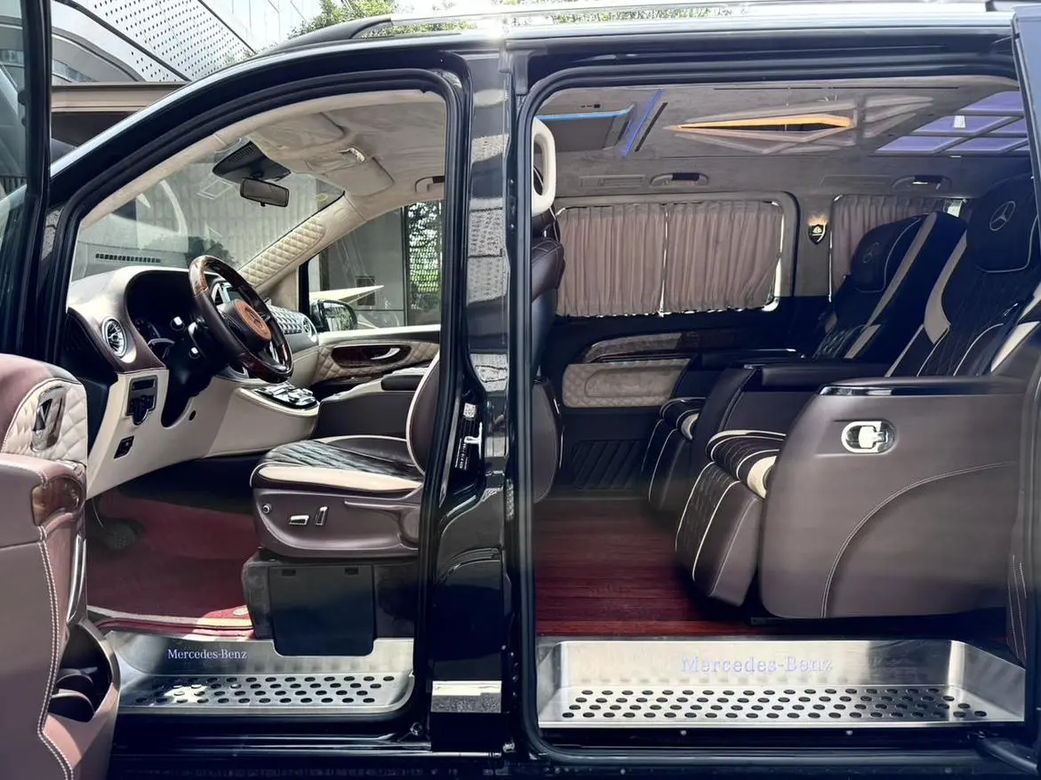 Mercedes-Benz 2020 2.0T Business 7 seat