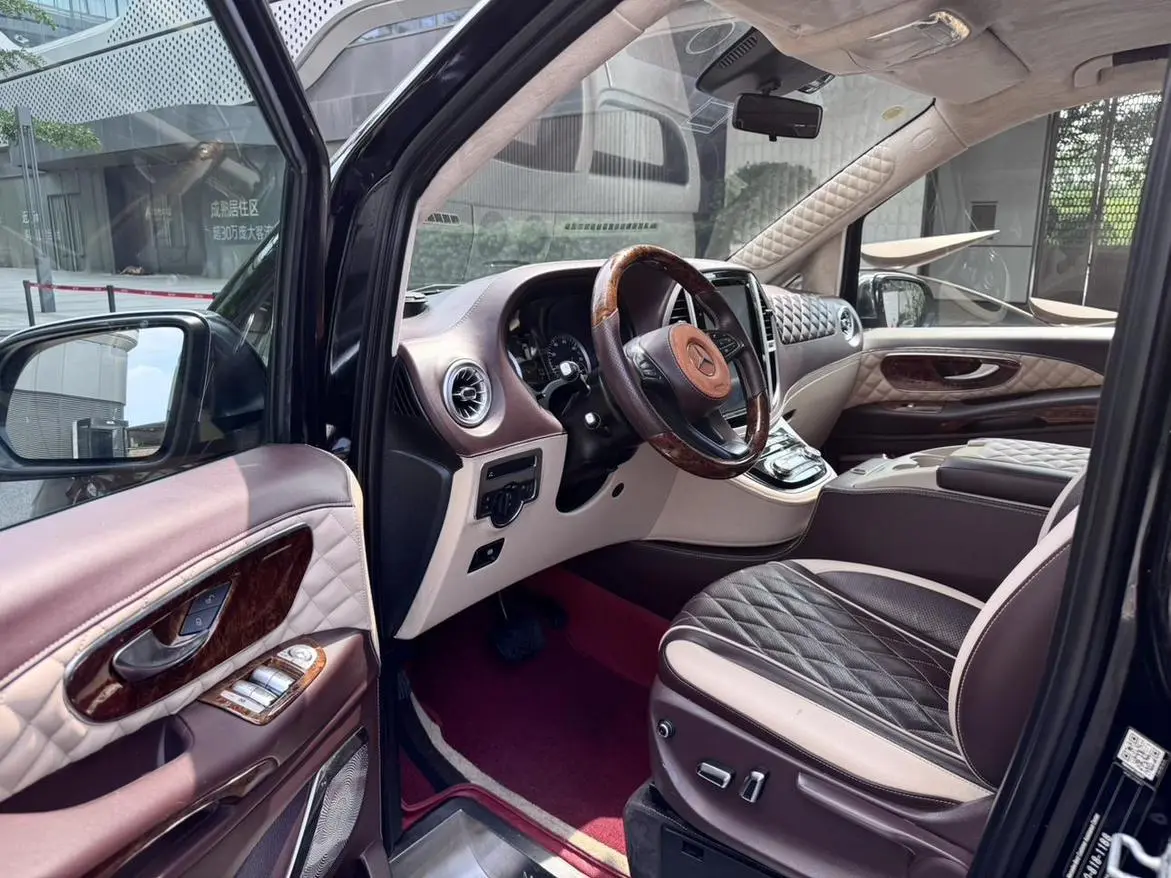 Mercedes-Benz 2020 2.0T Business 7 seat