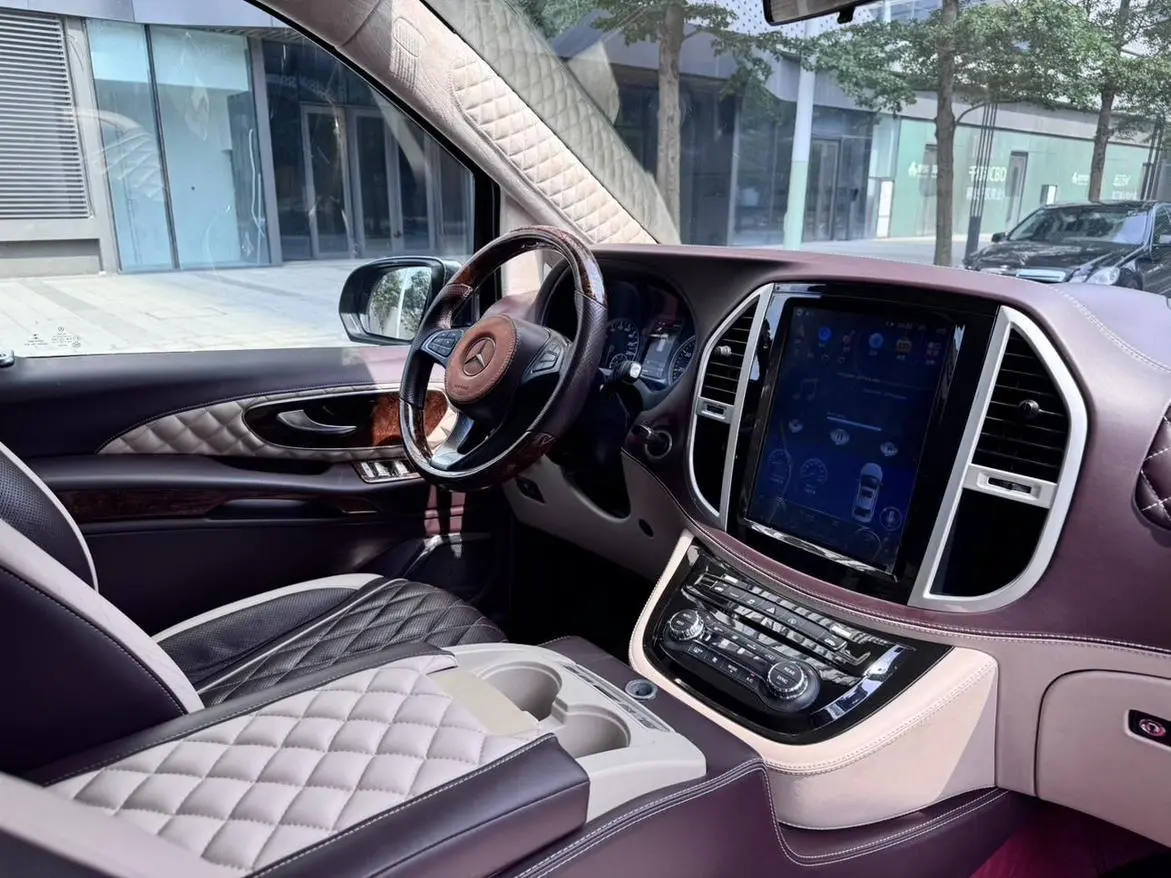 Mercedes-Benz 2020 2.0T Business 7 seat