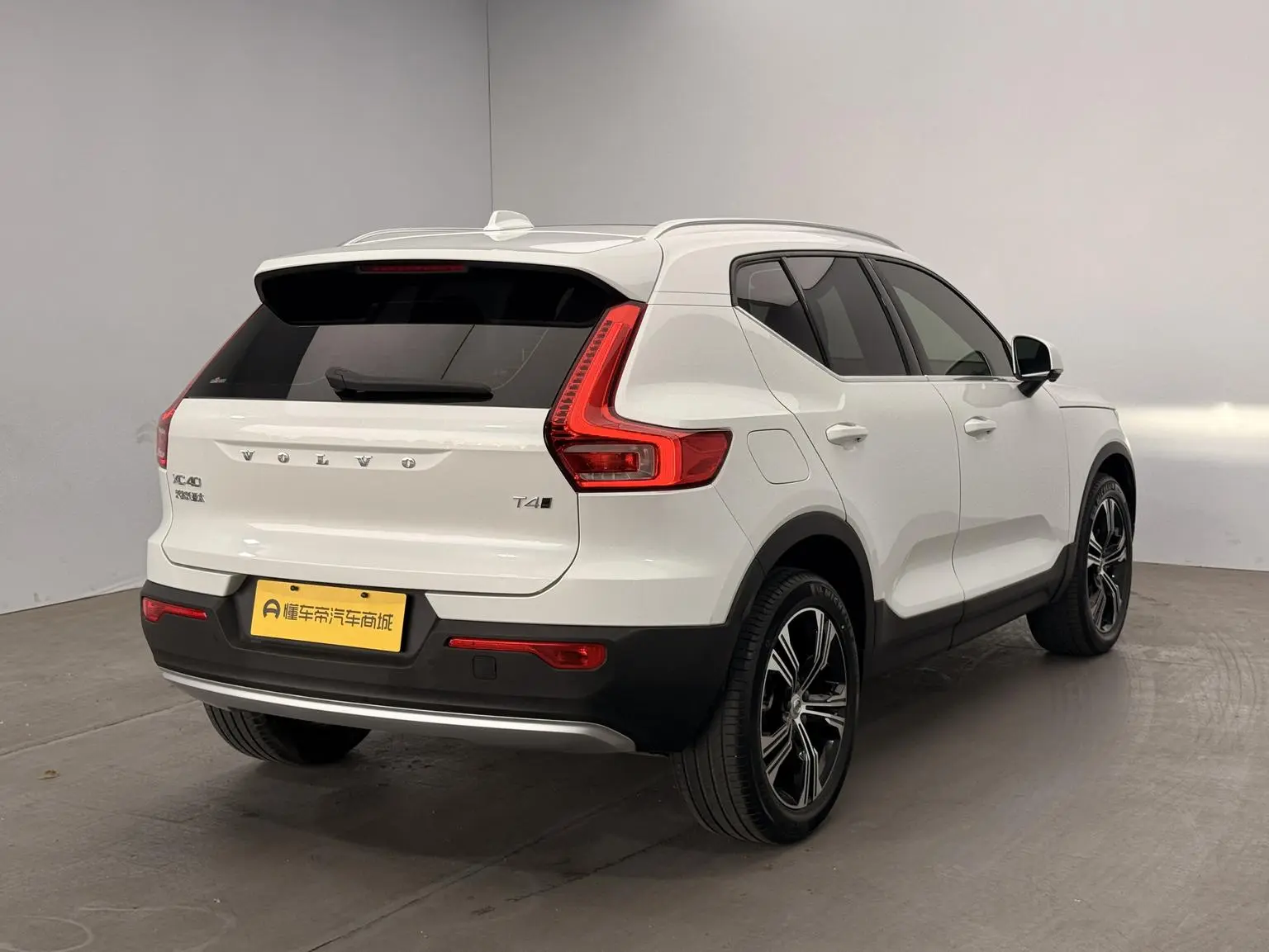 Volvo XC40 2021 T4 4WD Vision Luxury