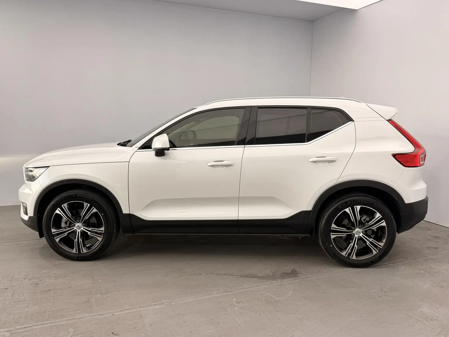 Volvo XC40 2021 T4 4WD Vision Luxury