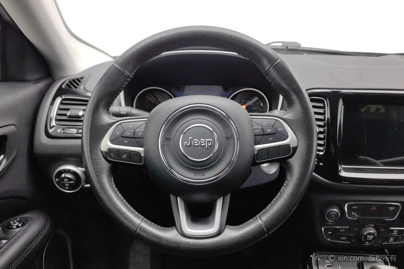 Jeep Compass 2019 220T Auto