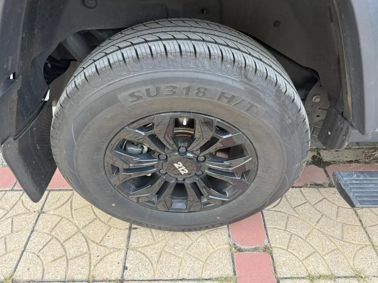 212 T01 2024 2.0T