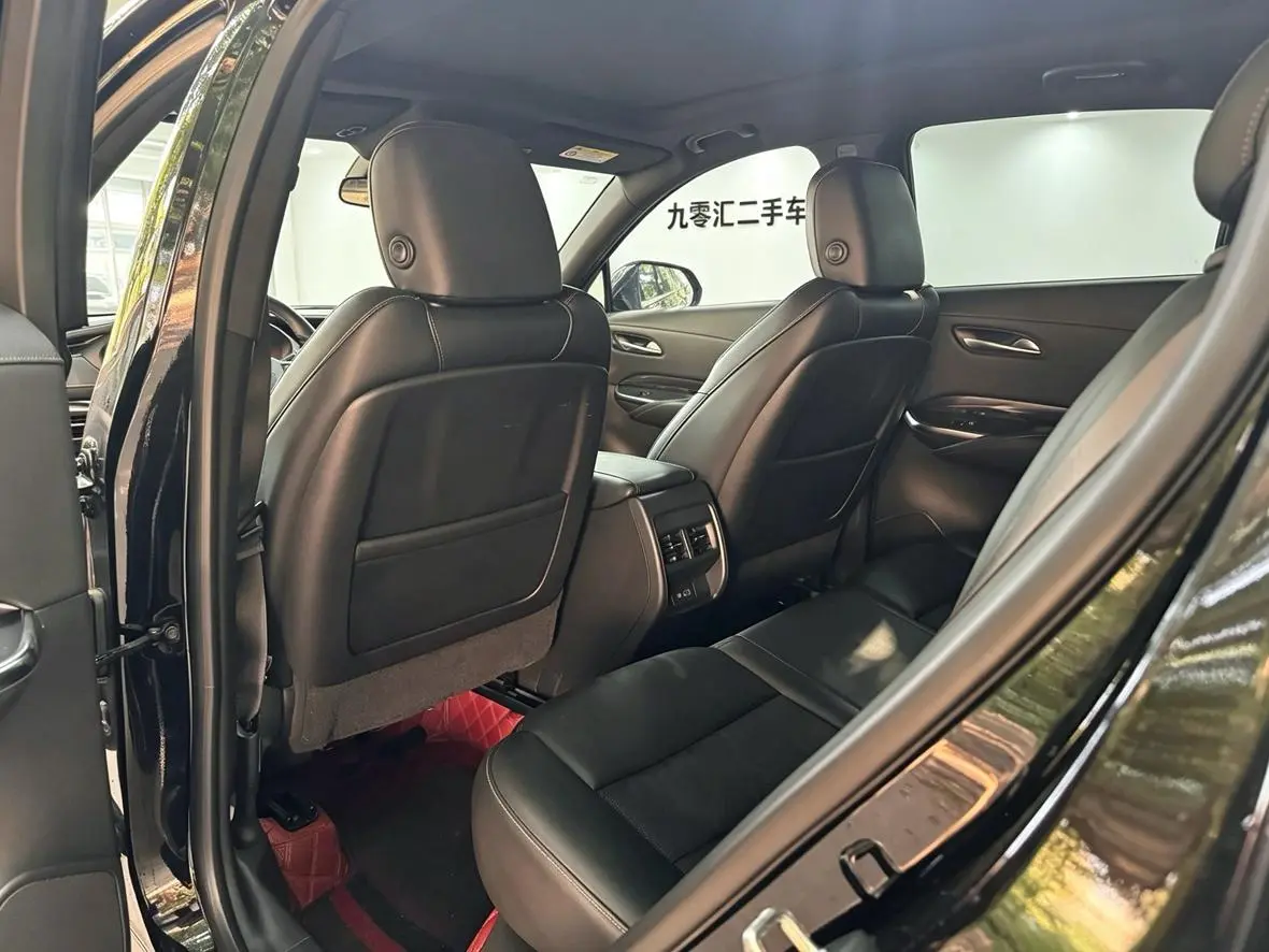 Cadillac XT4 2020 Facelift 28T 2WD Tech