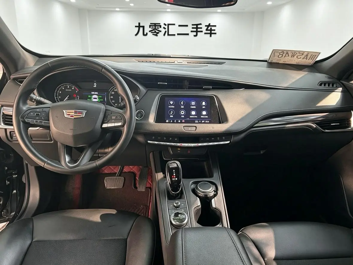 Cadillac XT4 2020 Facelift 28T 2WD Tech