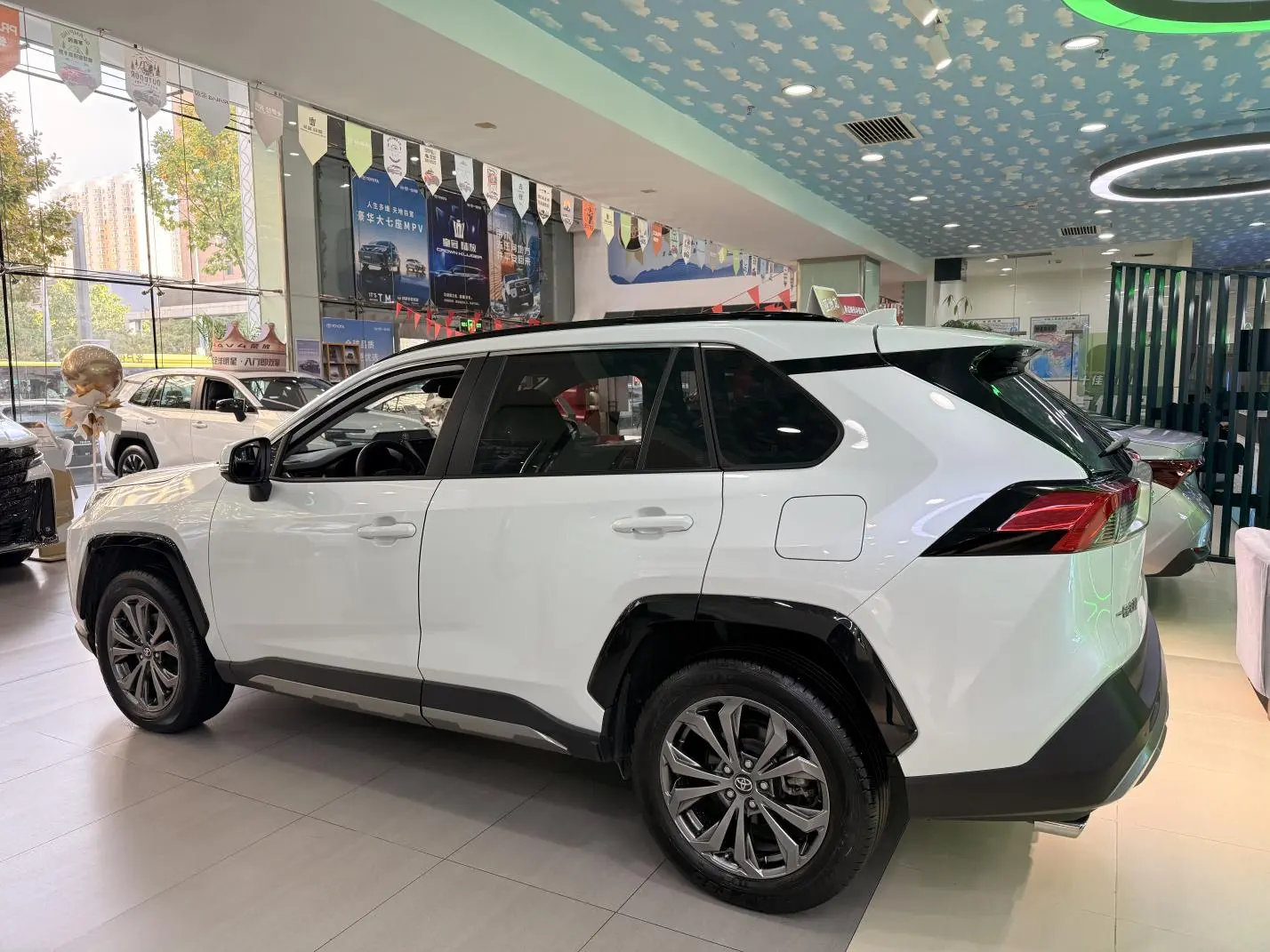 Toyota RAV4 RAV4 2024 2.0L CVT 2WD PLUS