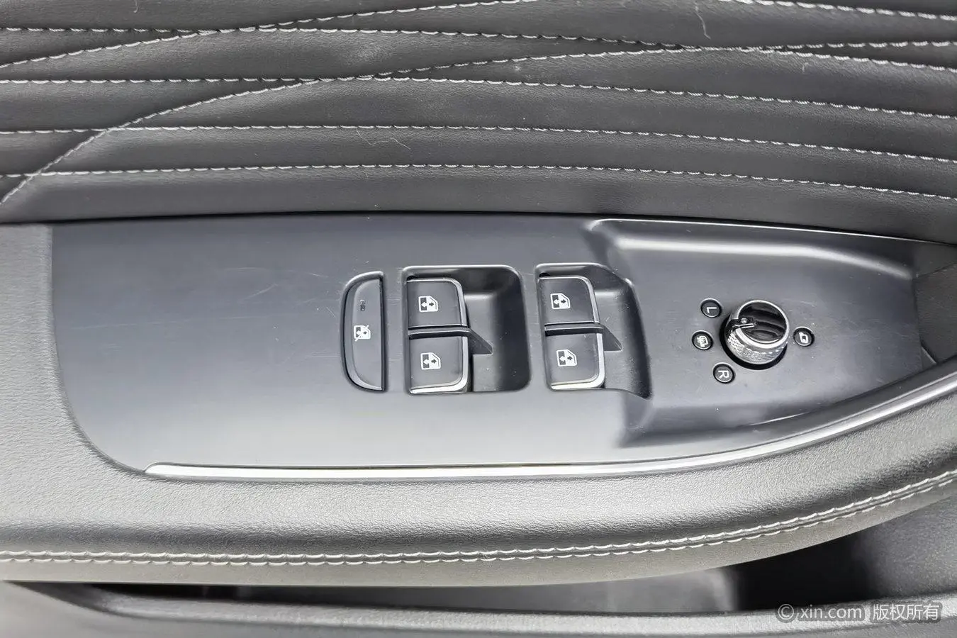 Hongqi HS5 2022 2.0T Smart Connected 4WD