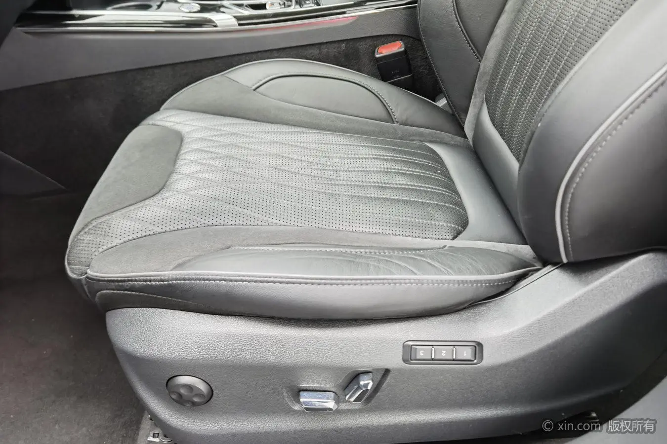 Hongqi HS5 2022 2.0T Smart Connected 4WD
