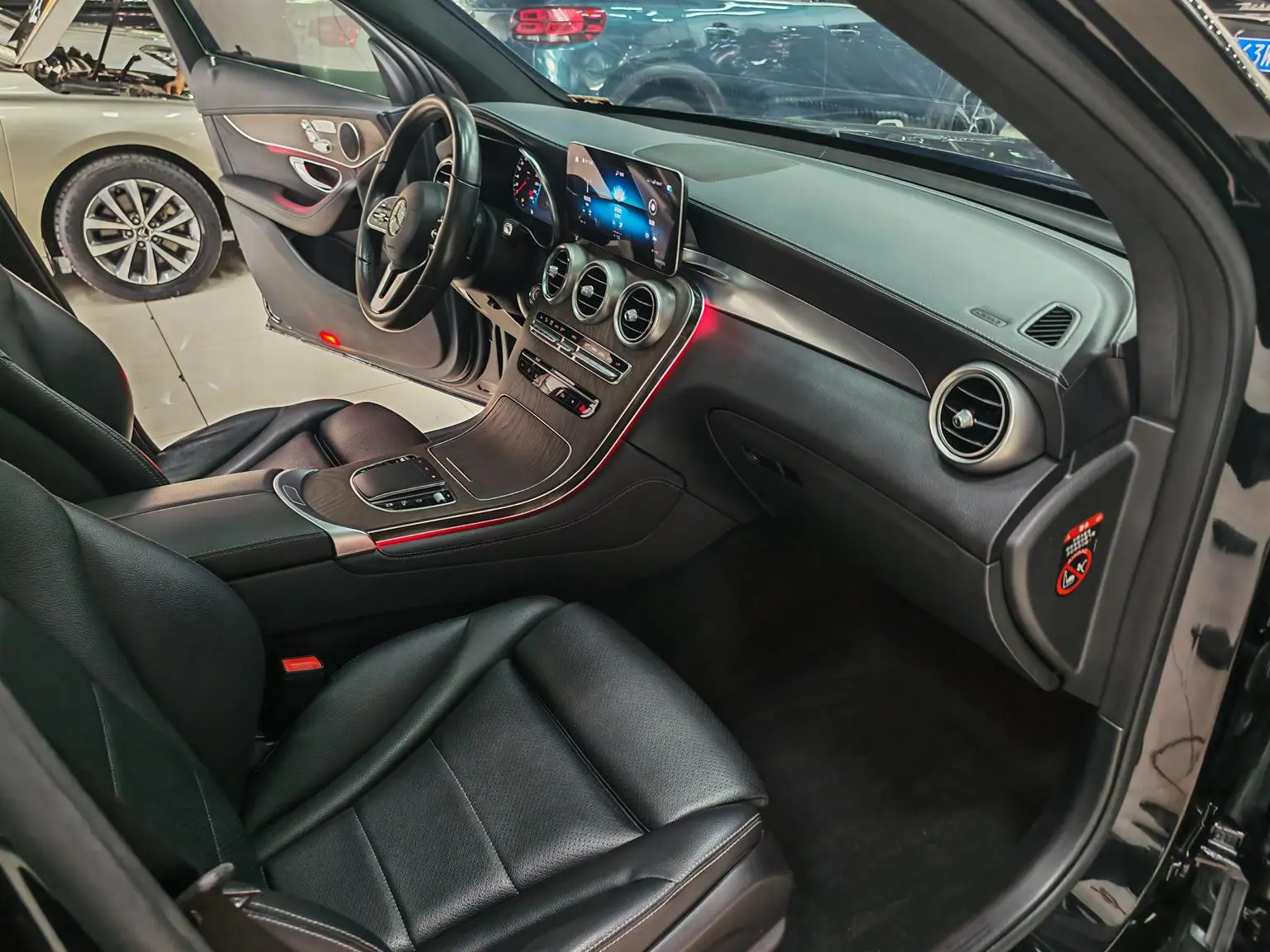 Mercedes-Benz GLC 2020 Facelift GLC 260 L 4MATIC Luxury