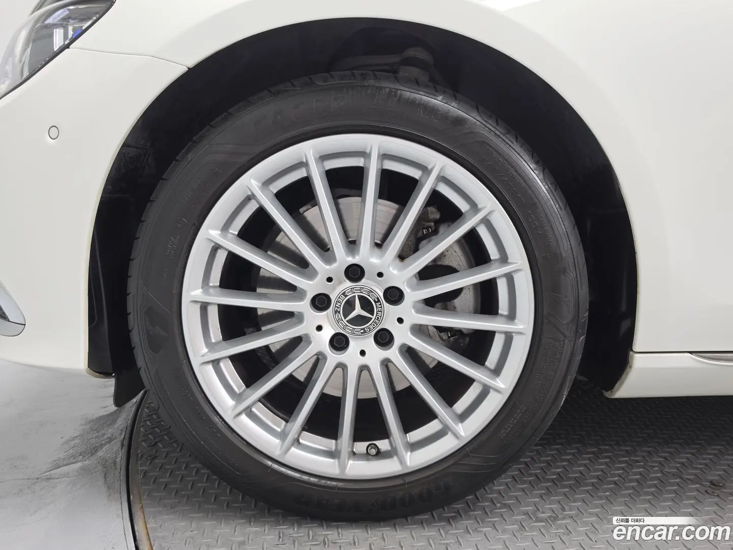 Mercedes-Benz E-Class E250 Exclusive