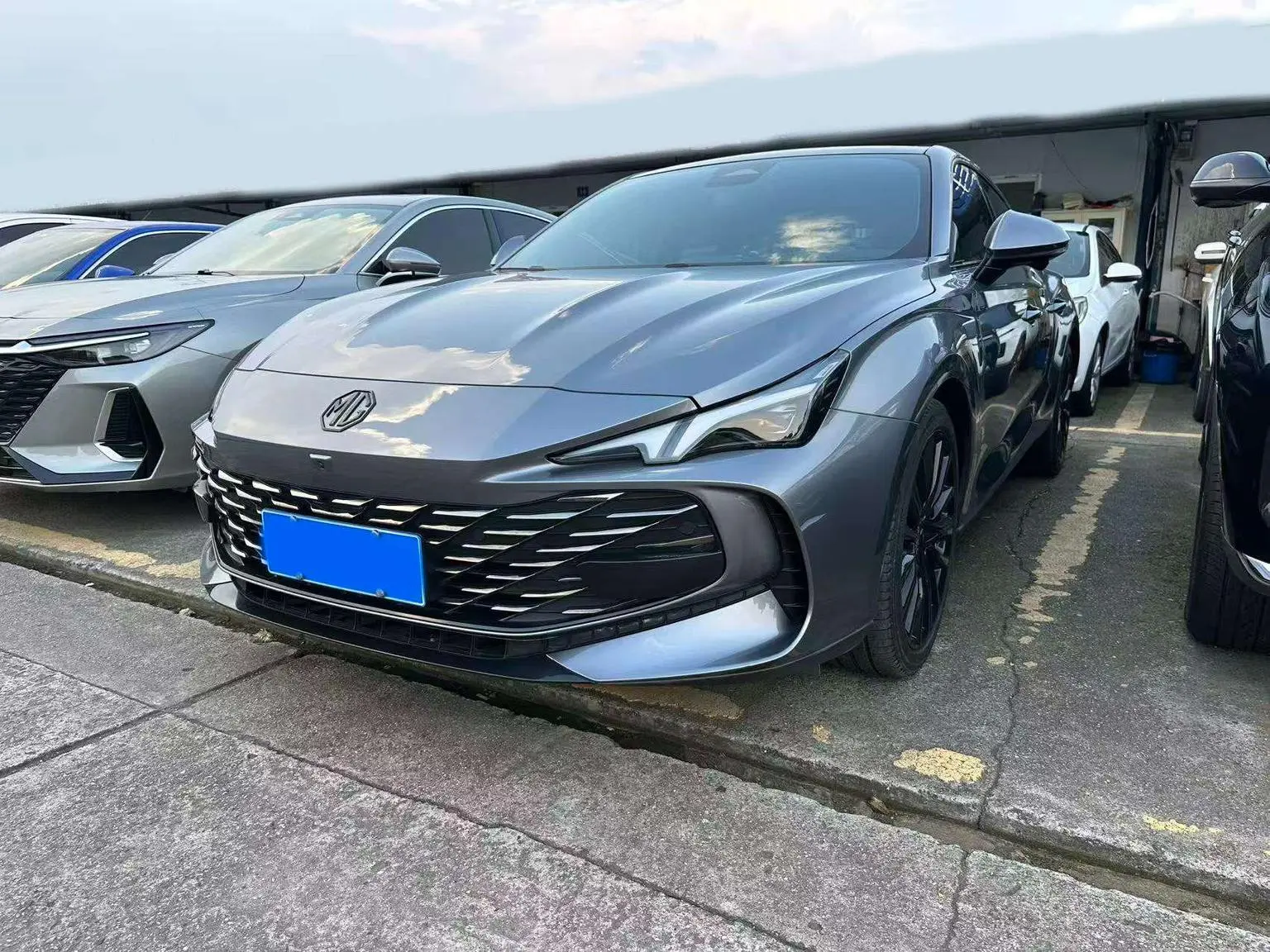 MG MG7 2023 1.5T DCT Luxury