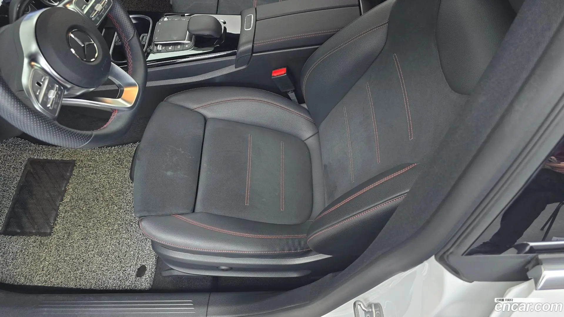 Mercedes-Benz CLA-Class CLA250 4MATIC 2023