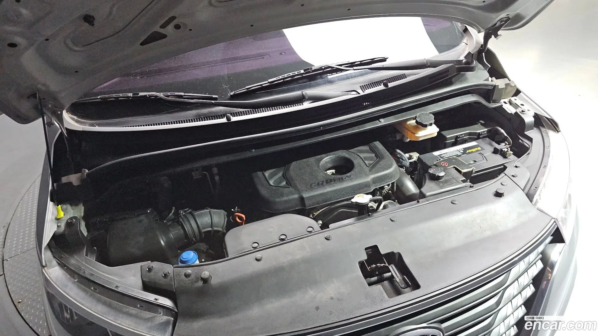 Hyundai Starex 4WD Wagon 12-Seater
